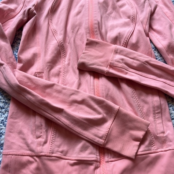 Lululemon Jacket - Picture 2 of 5